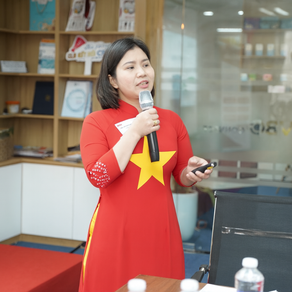NGUYỄN HỒNG NGỌC,NGUYỄN THỊ HUÊ,HUÊ THỊ