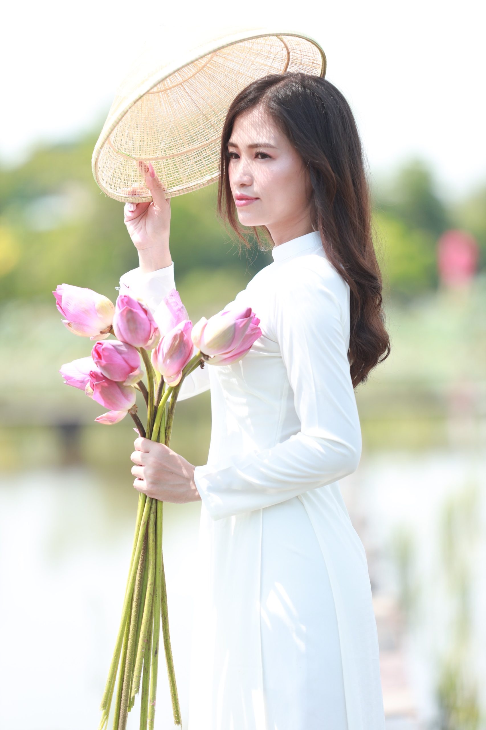 nguyễn thị huê, lương y huê thị