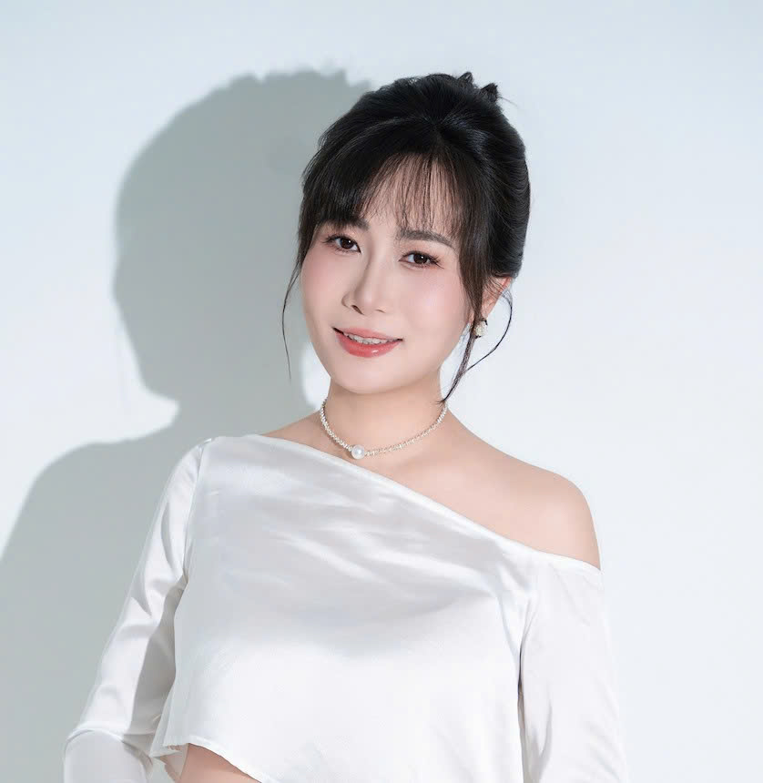 hồng nhung, huê thị, nguyễn thị huê